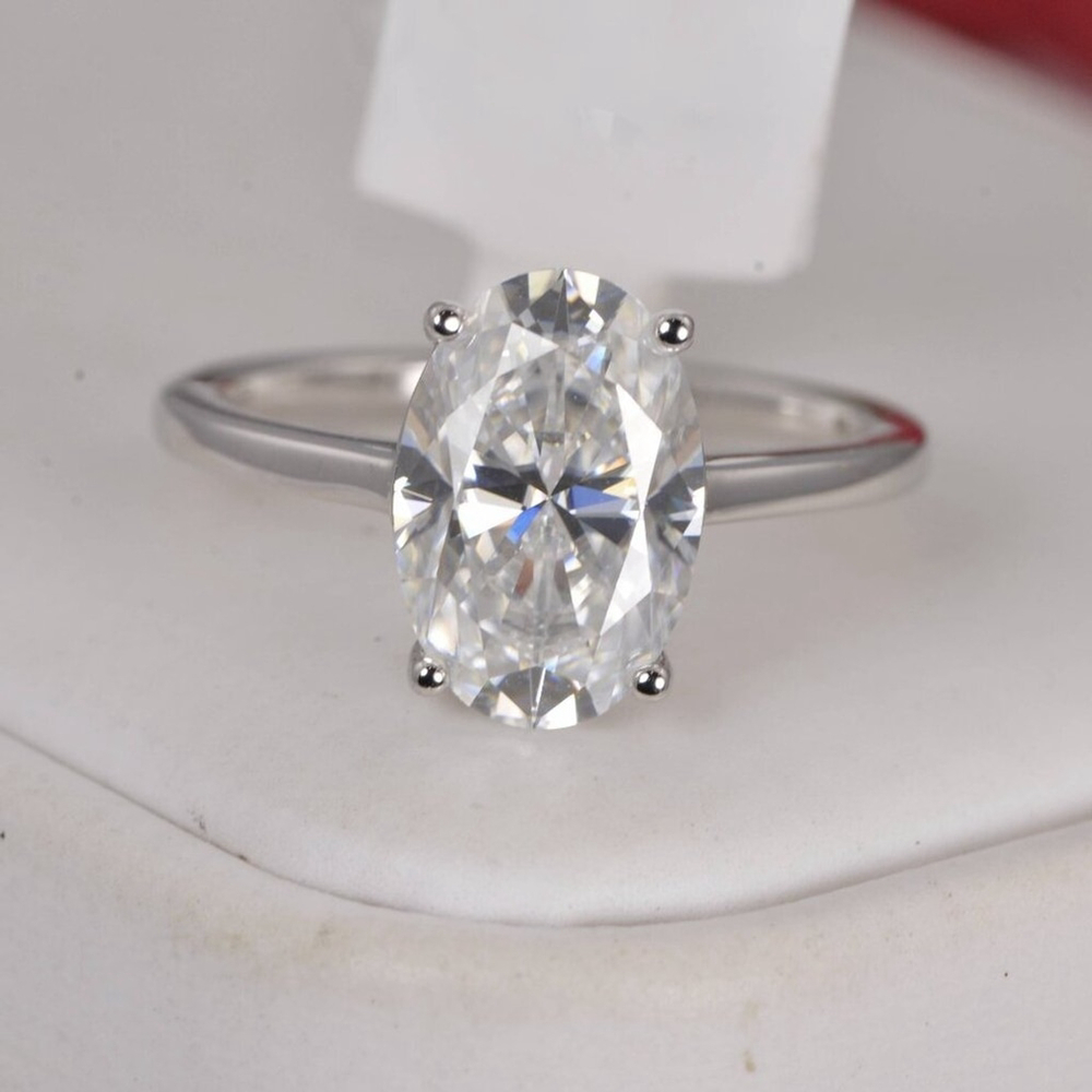 Certified Moissanite 4.5ct Oval Cut Egagement Ring 925 Sterling Silver - Picture 2 of 6